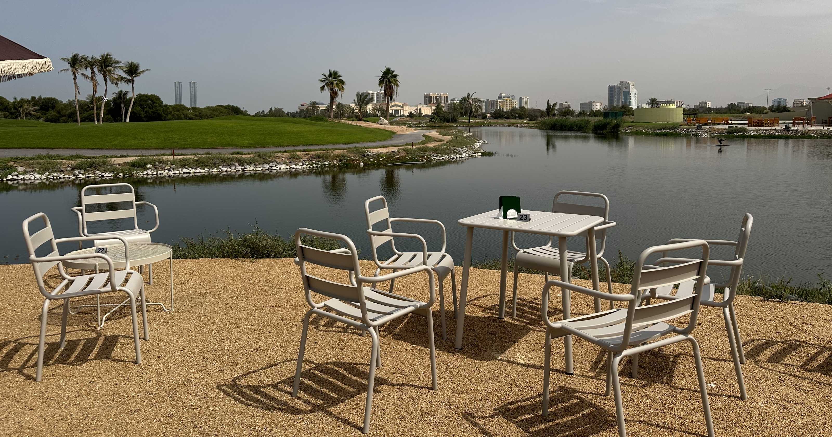 Risers House Ras Al Khaimah: All-day breakfast and specialty coffee overlooking a golf course
