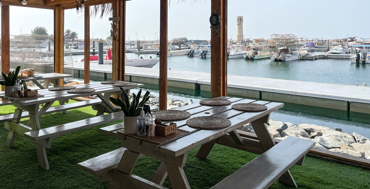 Dibba Bay Oyster Shack: Sitting on the dock of the bay