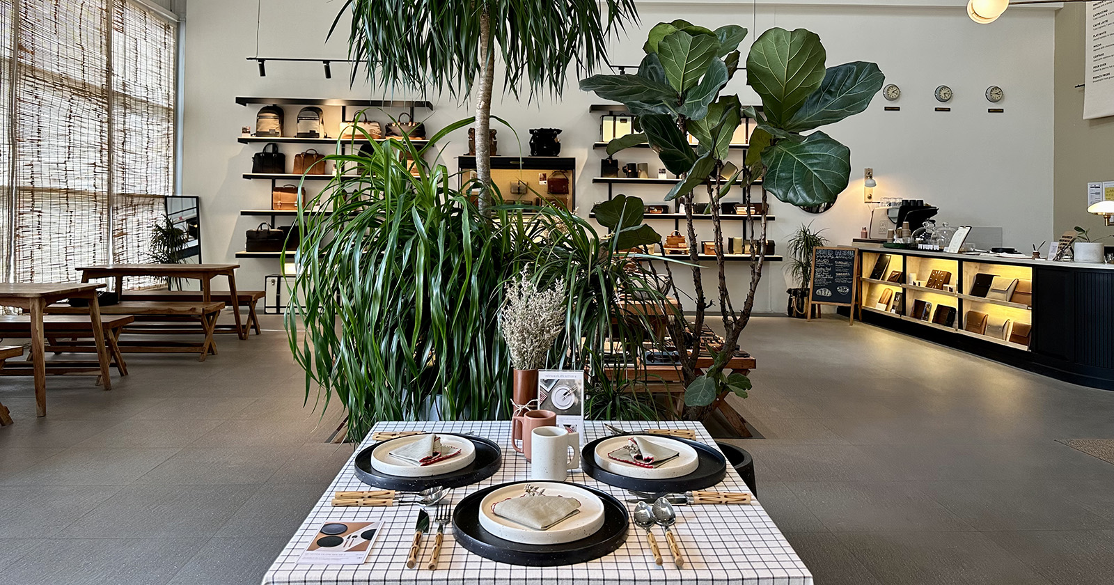 Nappa Dori: Bespoke leather goods & a charming cafe