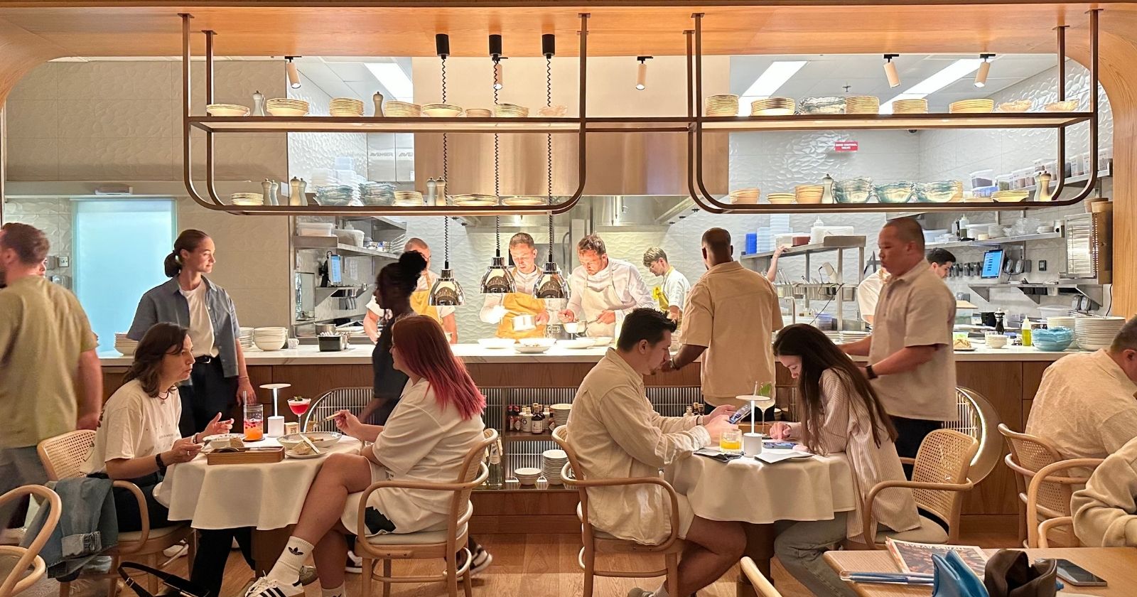 Duo Gastrobar Creek Harbour: Where global cuisine meets skyline views